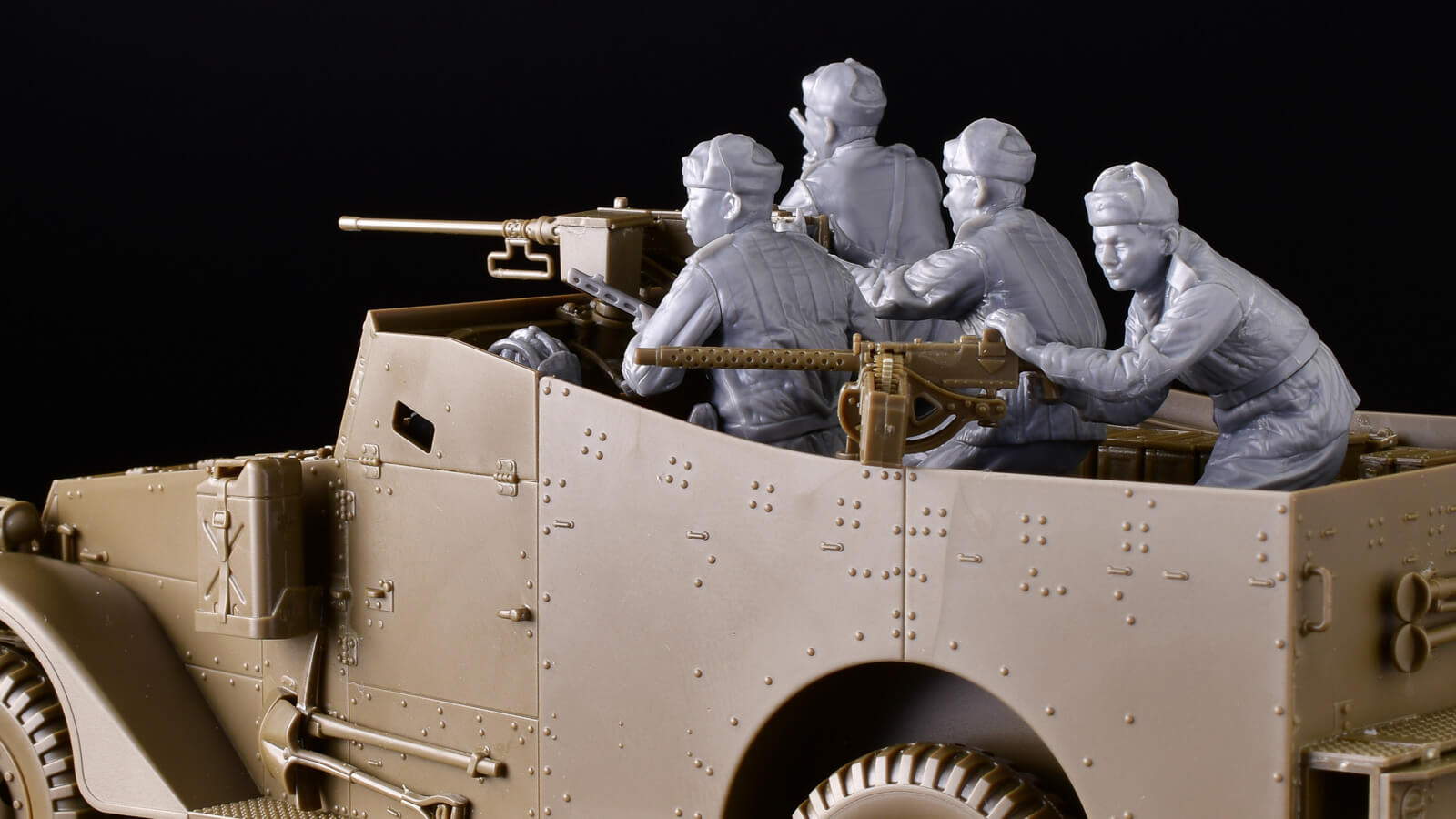 戦車模型界の爆走兄弟でレッツ＆ゴー／アニキたちと夏の終わりを