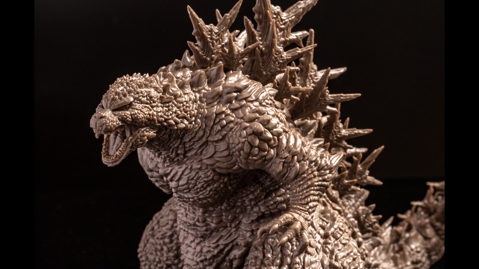 現代プラモデル技術の粋を味わえるアオシマの最新作／『-1.0』版ゴジラ