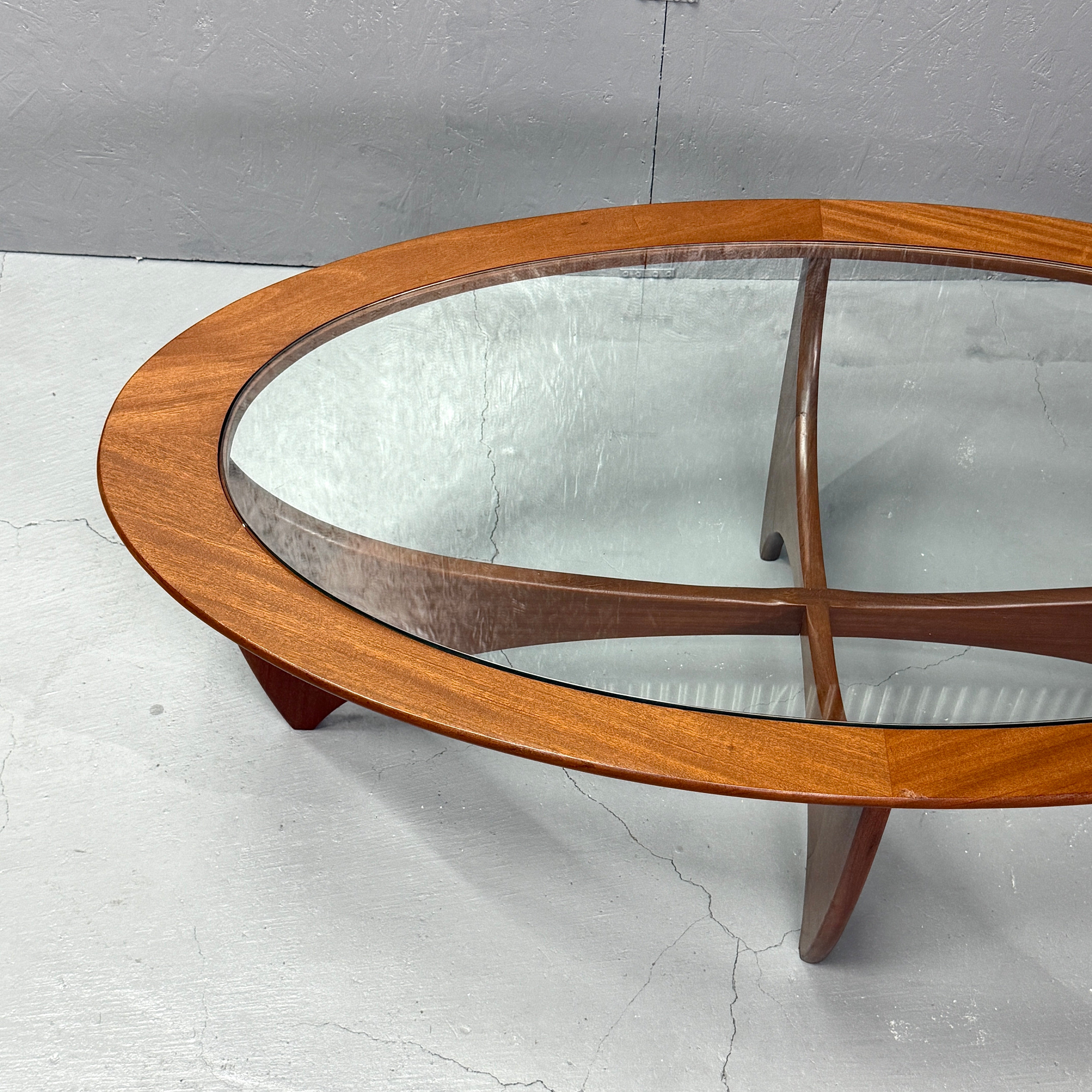 G-PLAN(ジープラン) / ASTRO OVAL COFFEE TABLE アストロ オーバル