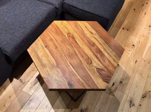 六角形の天板も脚も個性派な主役級コーヒーテーブル - スタッフブログ