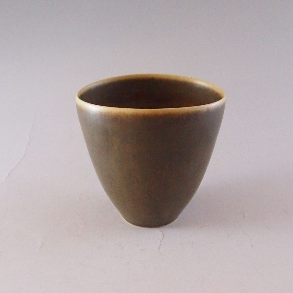 パルシュス「黄緑釉花器」《ノルディック》