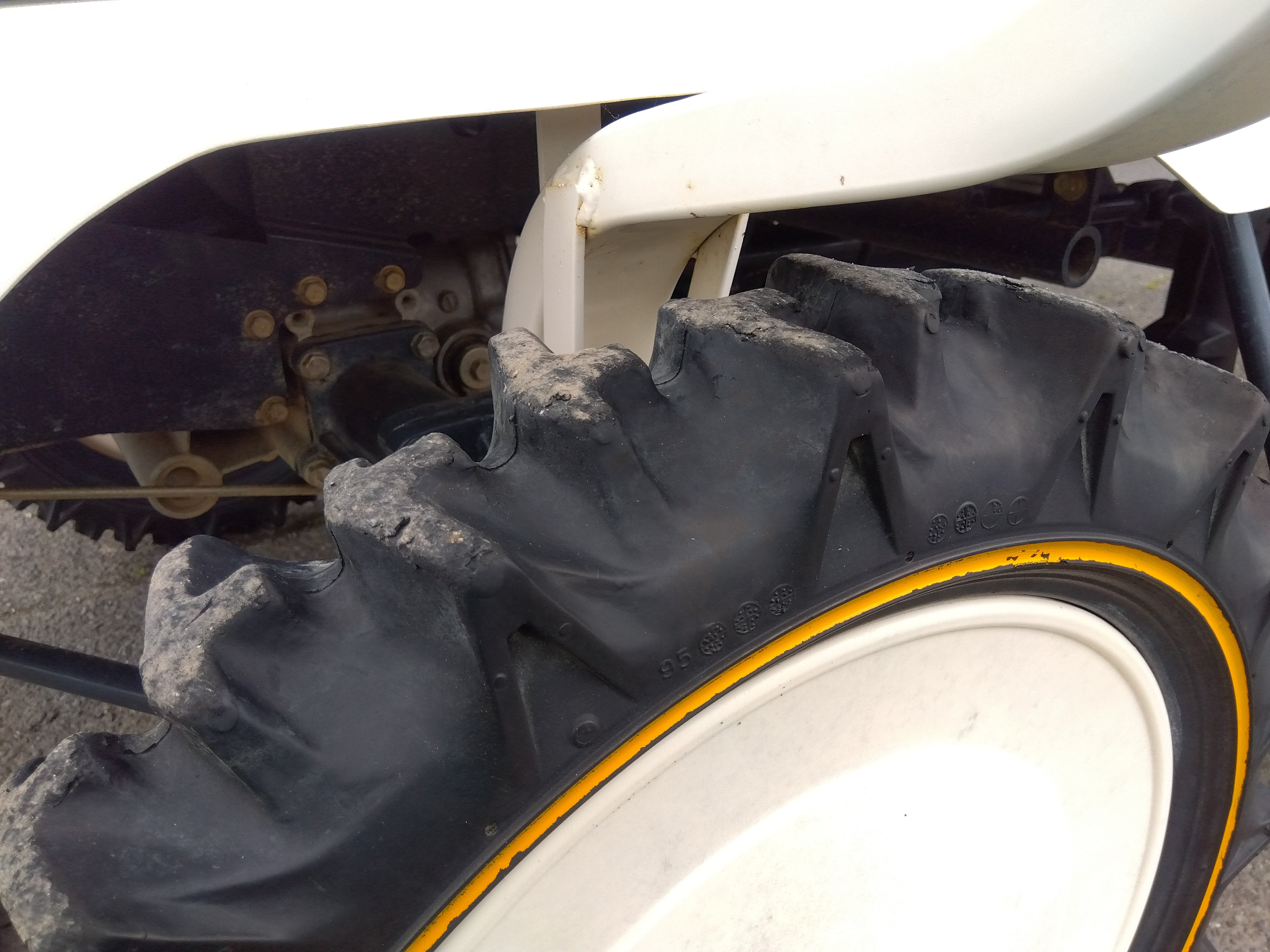 イセキ 中古 田植機 PA63D-URB14W2 – 農キング