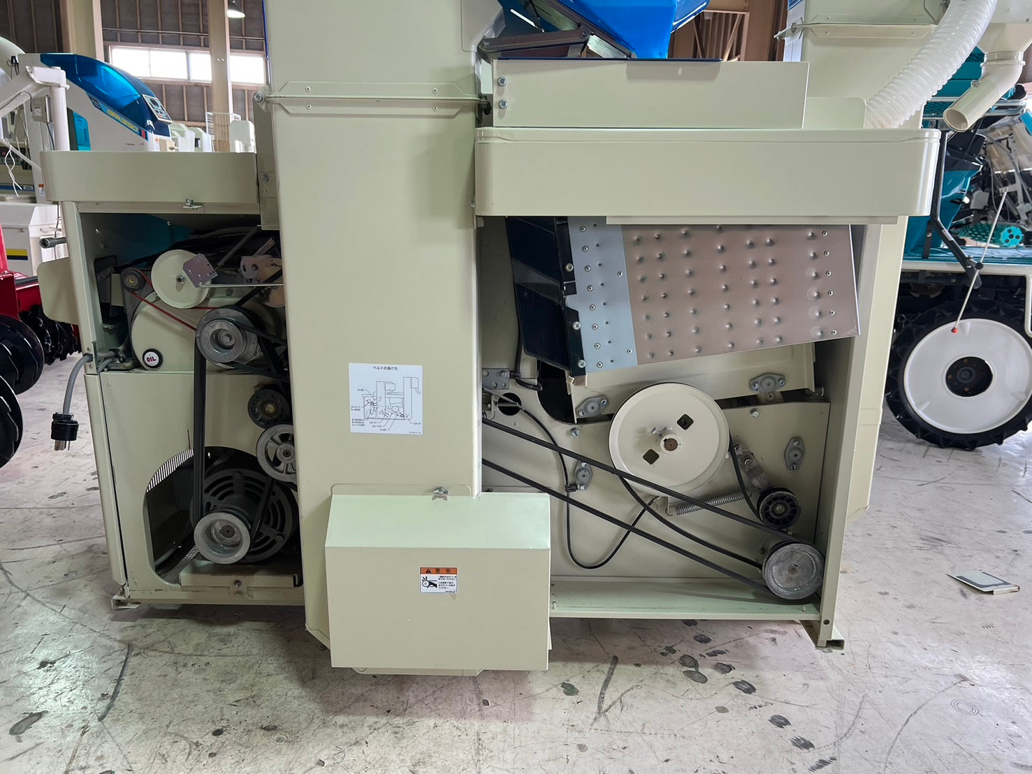 サタケ 中古 籾摺機 【処理能力 : 22〜32俵/時間】＊NRZ550GWA 『山形