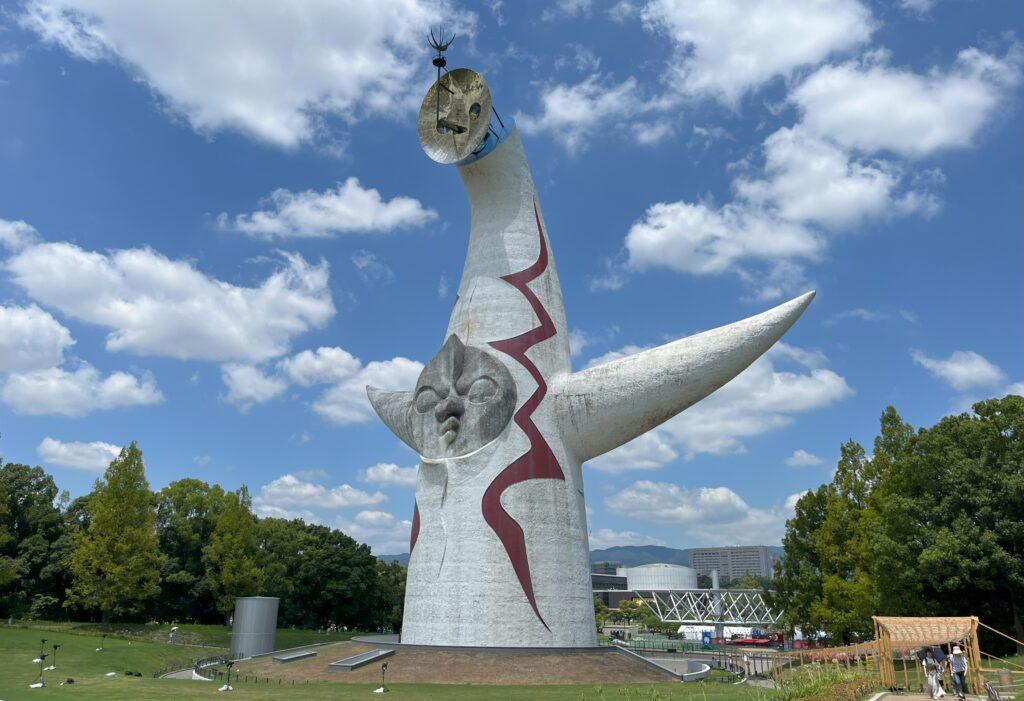 太陽の塔】EXPO70'大阪万博のテーマを表現した岡本太郎の代表作。その