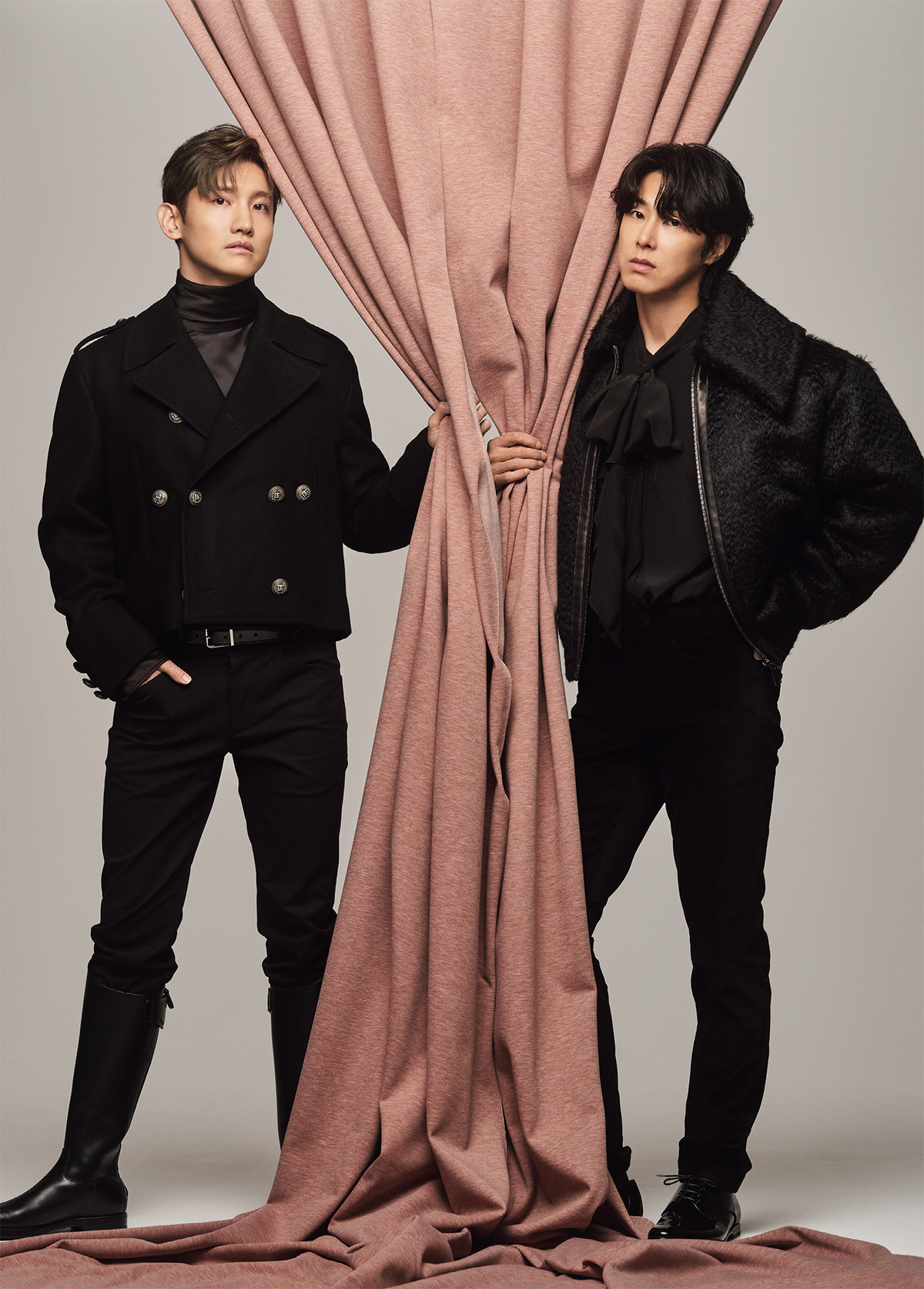 東方神起が1・2月合併号特装版の表紙に登場！ 日本デビュー20年目を