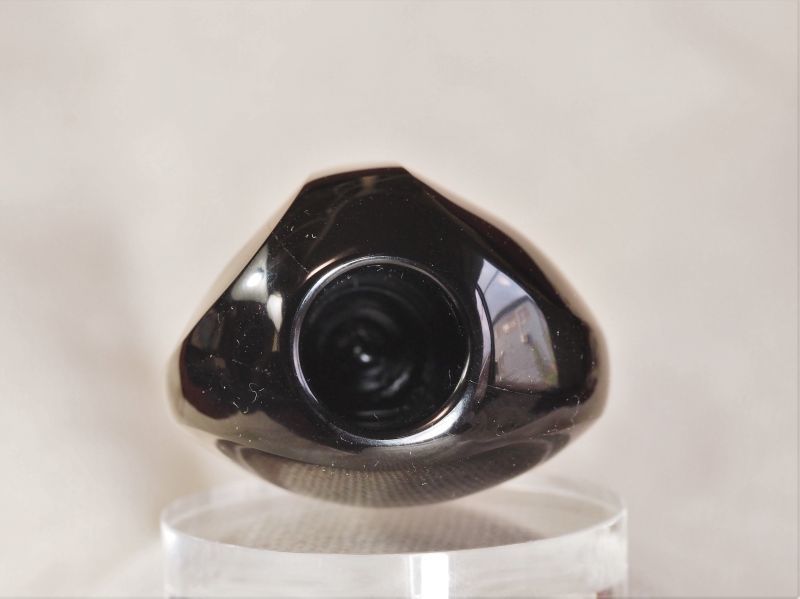 サヌカイト？」原石支給石笛（Knobさんモデル）