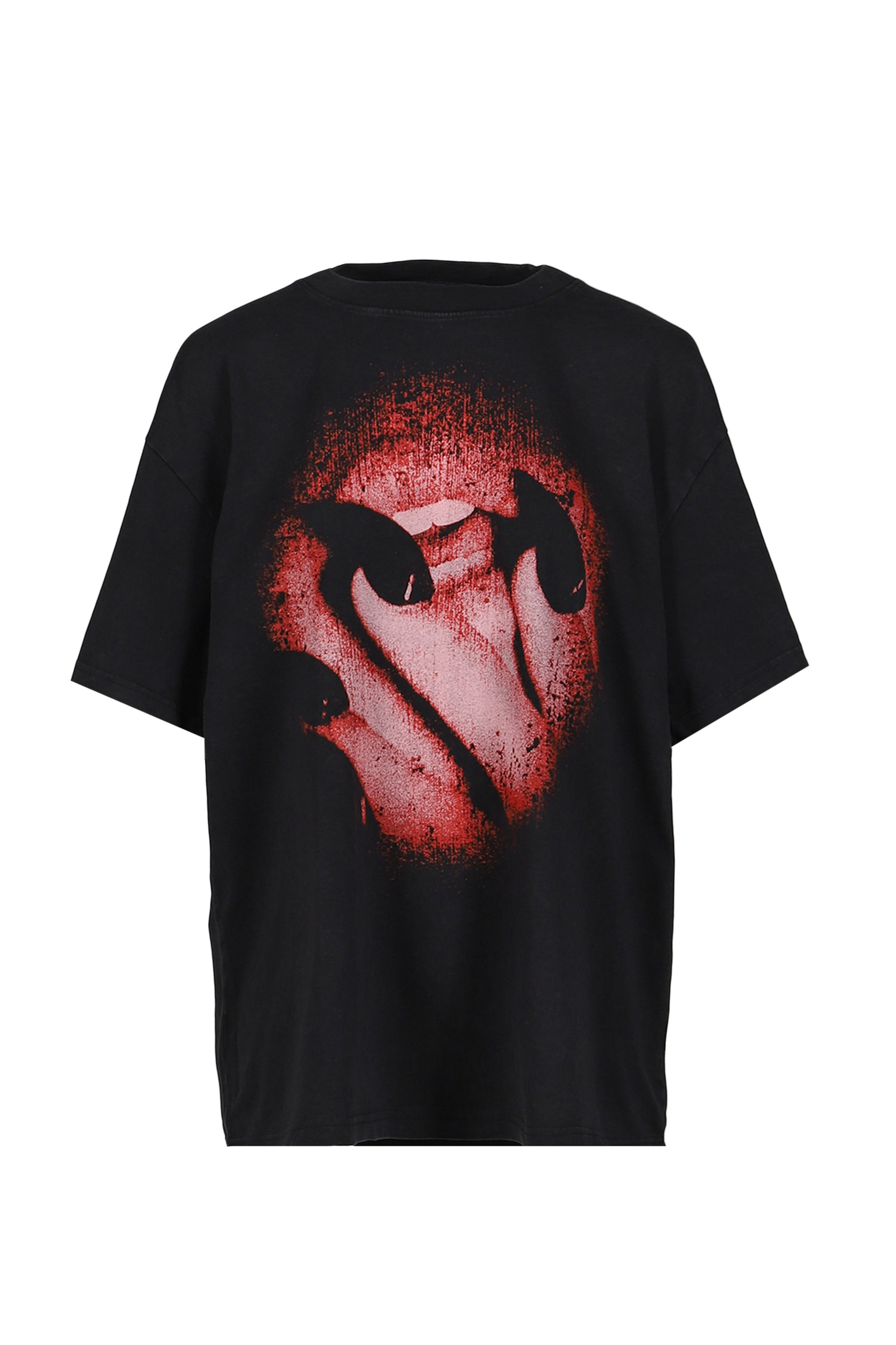 LISAオンラインストア企画3月17日スタート。サイン入りポスターが15名