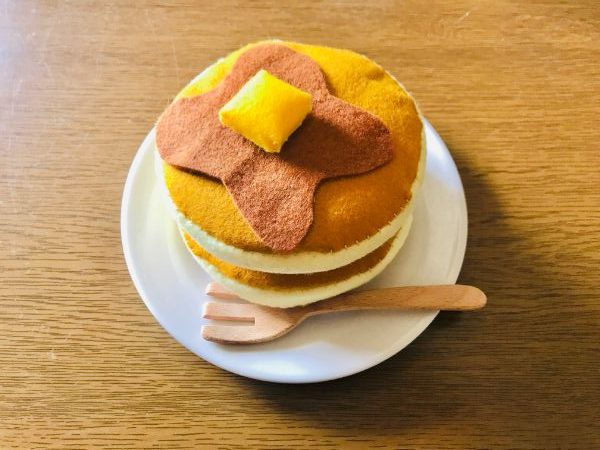 簡単】100均フェルトでおままごと”パンケーキ”の作り方 | みみねこ日誌