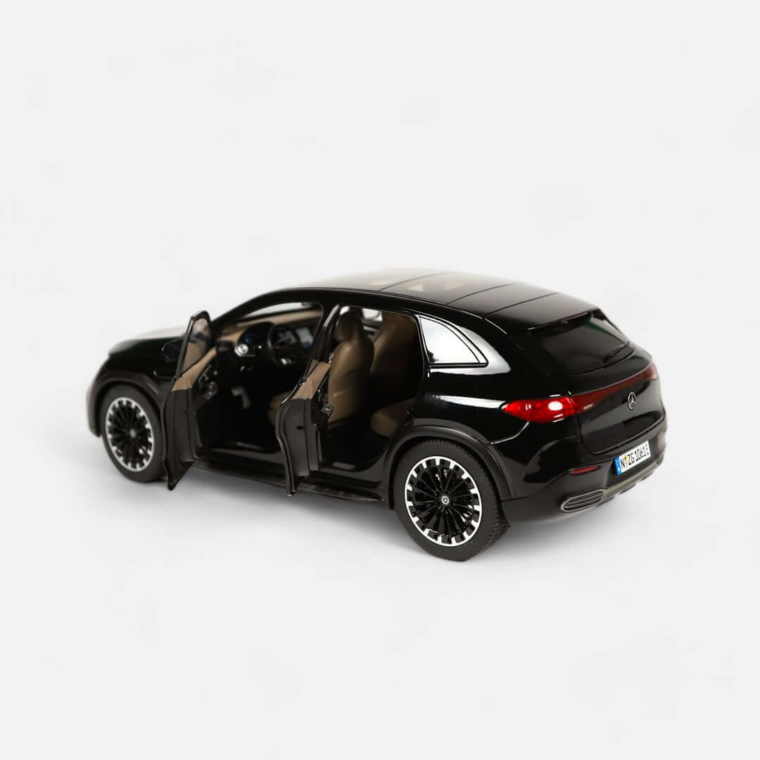 Mercedes-Benz EQE SUV AMG Line - Realistic Model