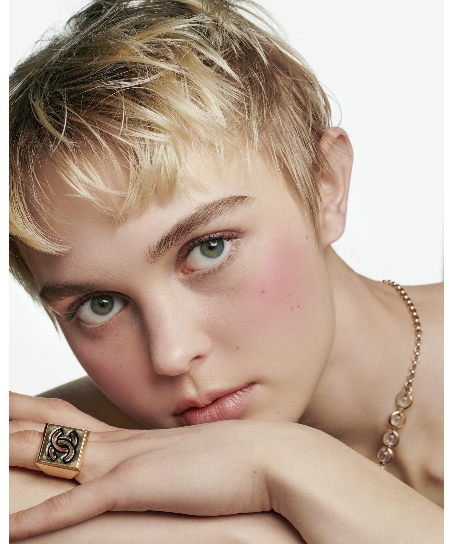 ルージュ ヌワール コンフィダンス アイ＆チークカラー パレット（アイ