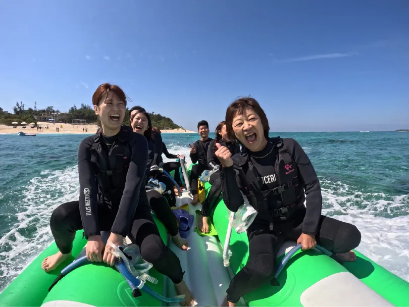 バナナボートで行くシュノーケリング＋ジェットスキー＋マリンスポーツ