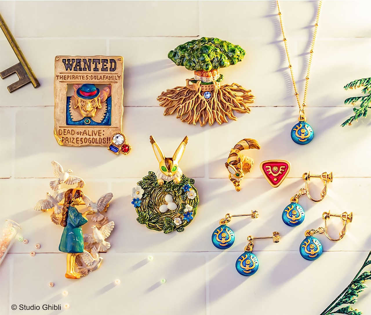 映画「天空の城ラピュタ」をイメージしたアクセサリーシリーズ。 [画像