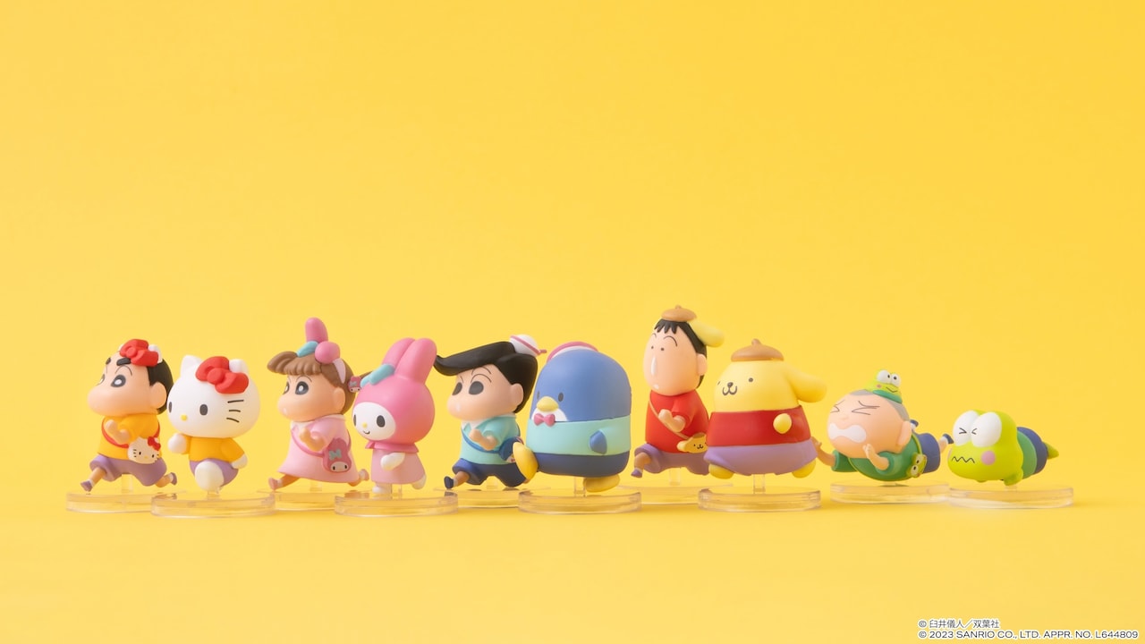 クレしん」×サンリオ、ペアルックのフィギュア全10種がガシャポンに