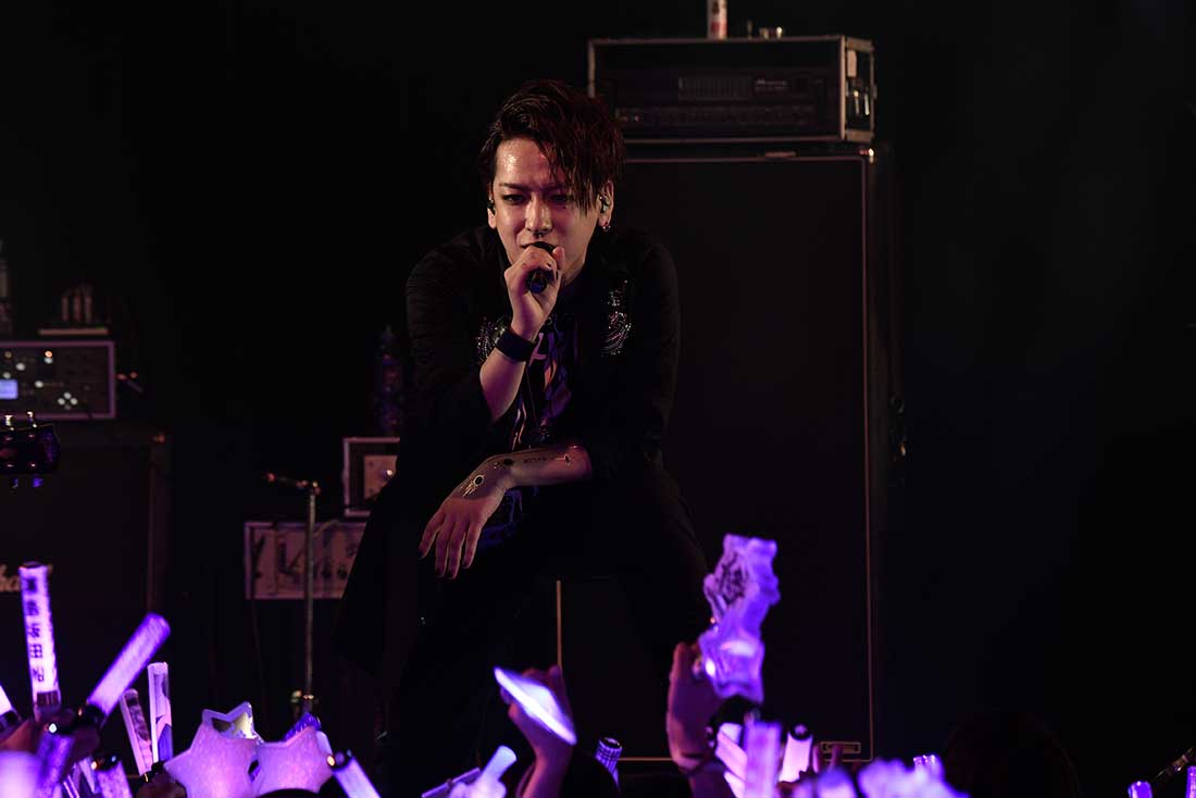 志麻、ファン熱狂のソロライブで「志麻という星を見つけてくれて