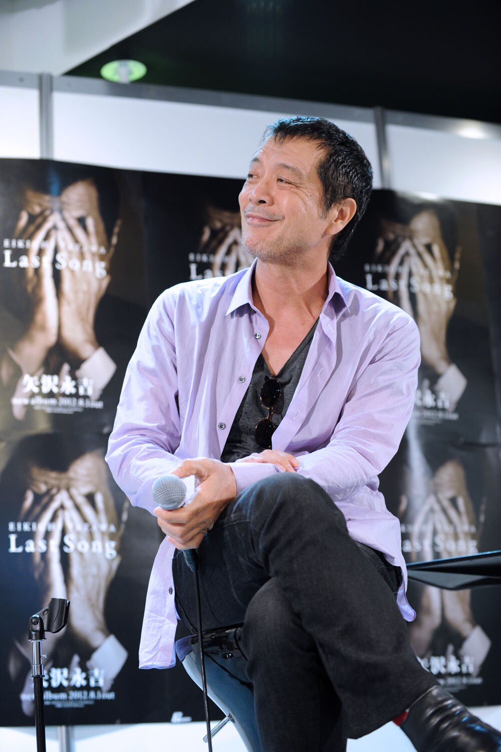 矢沢永吉、トークショーで40年のロック人生振り返る - 音楽ナタリー