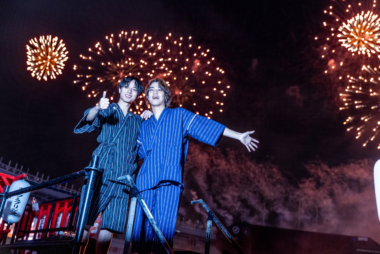 King & Princeがティアラ3万人との“花火デート”に大興奮「こんな贅沢な