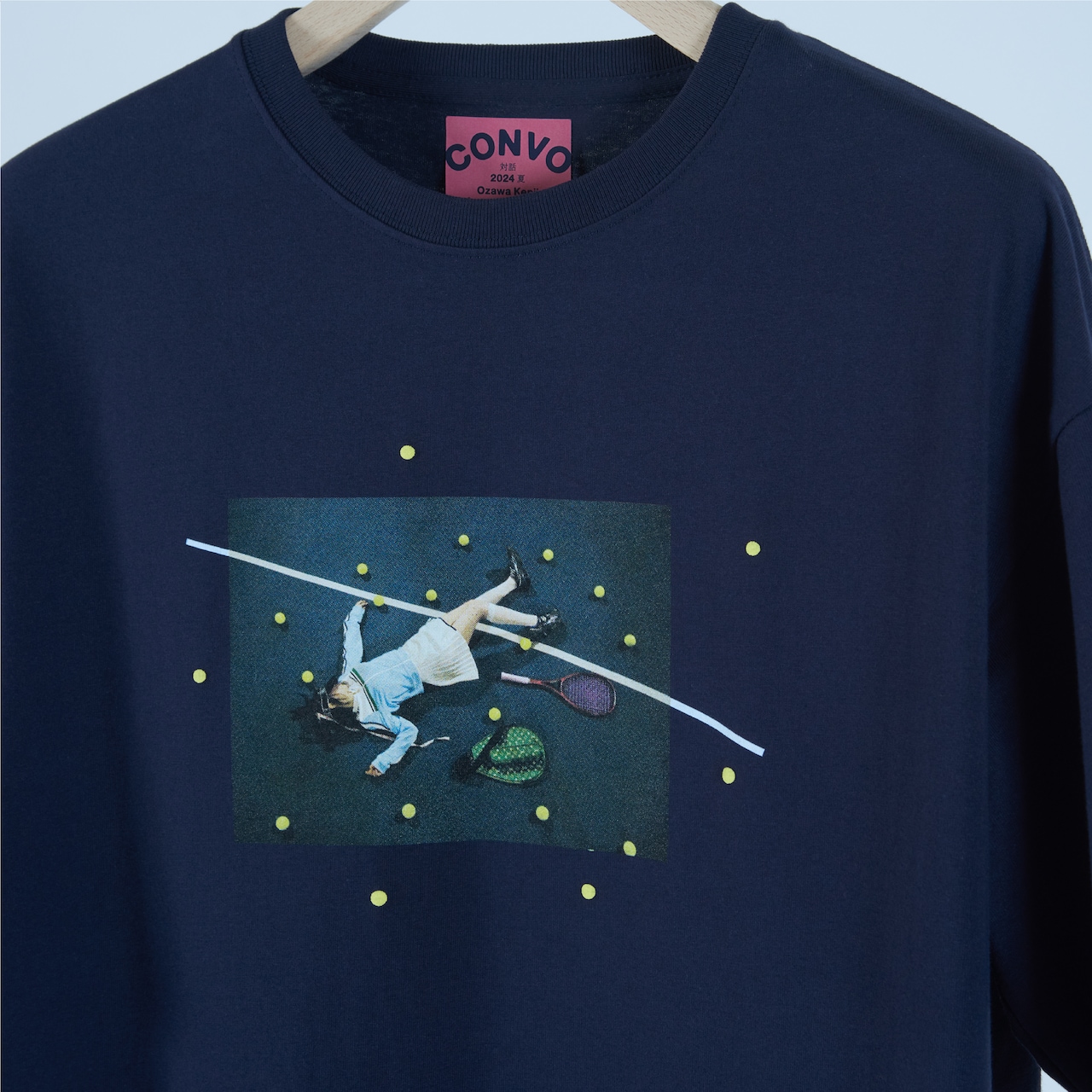 小沢健二×ずとまよACAね、テニスコートで対談＆対戦 - 音楽ナタリー