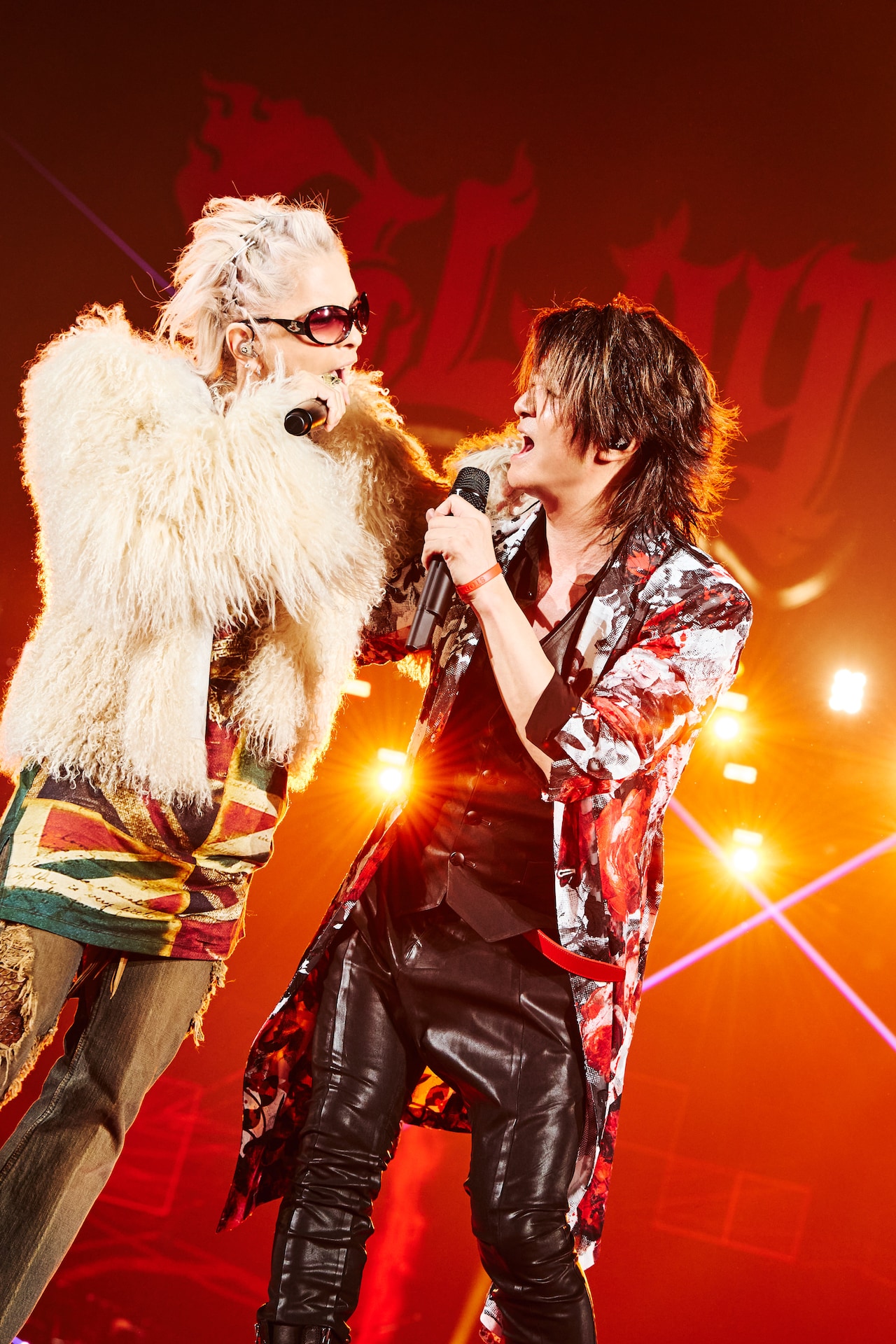 人気画像3位は「GLAY、ラルクhydeからの祝福も受けた30周年ライブ