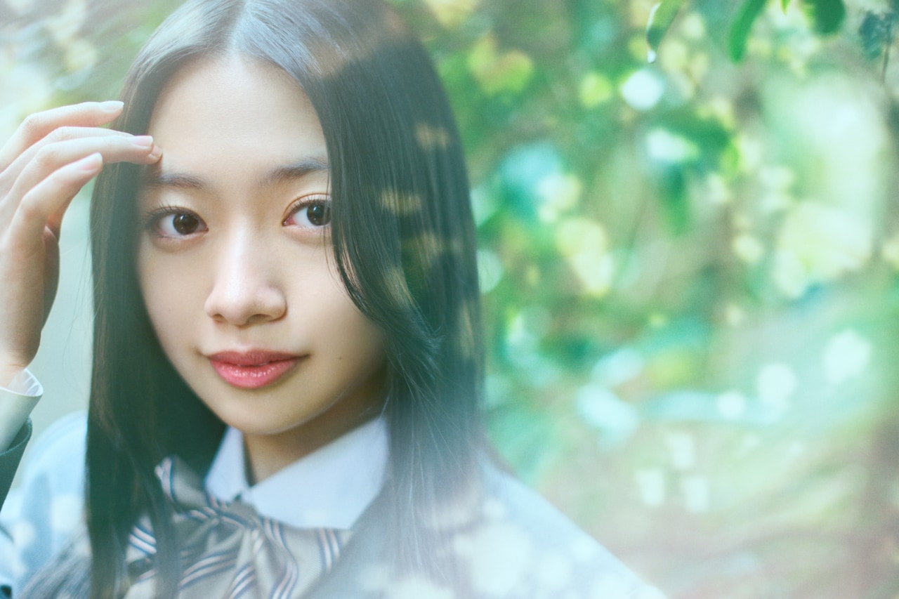 乃木坂46、6期生夏組・小津玲奈＆増田三莉音の撮り下ろし制服写真と