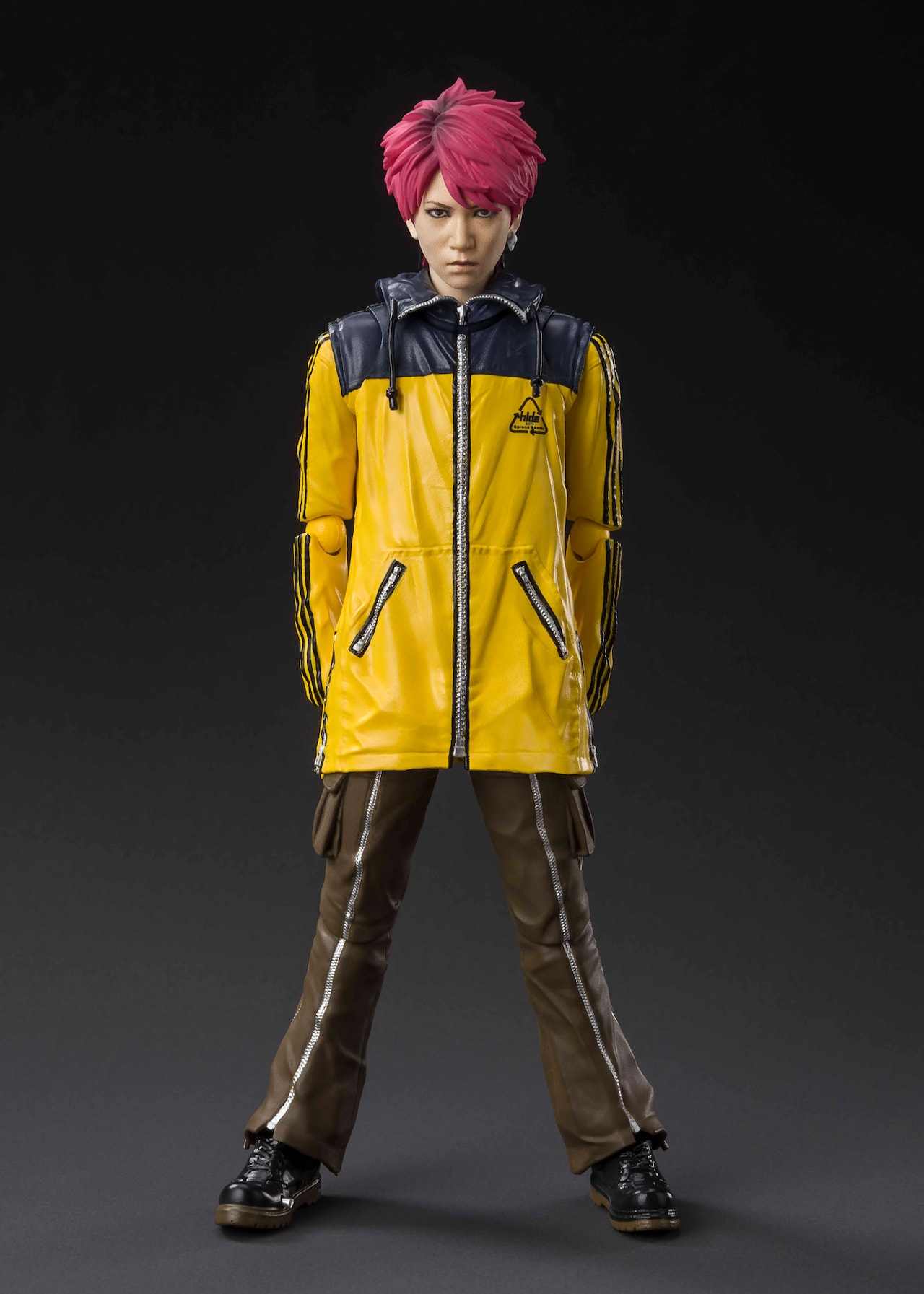 ROCKET DIVE」歌うhideを完全再現、最新技術を駆使したアクション