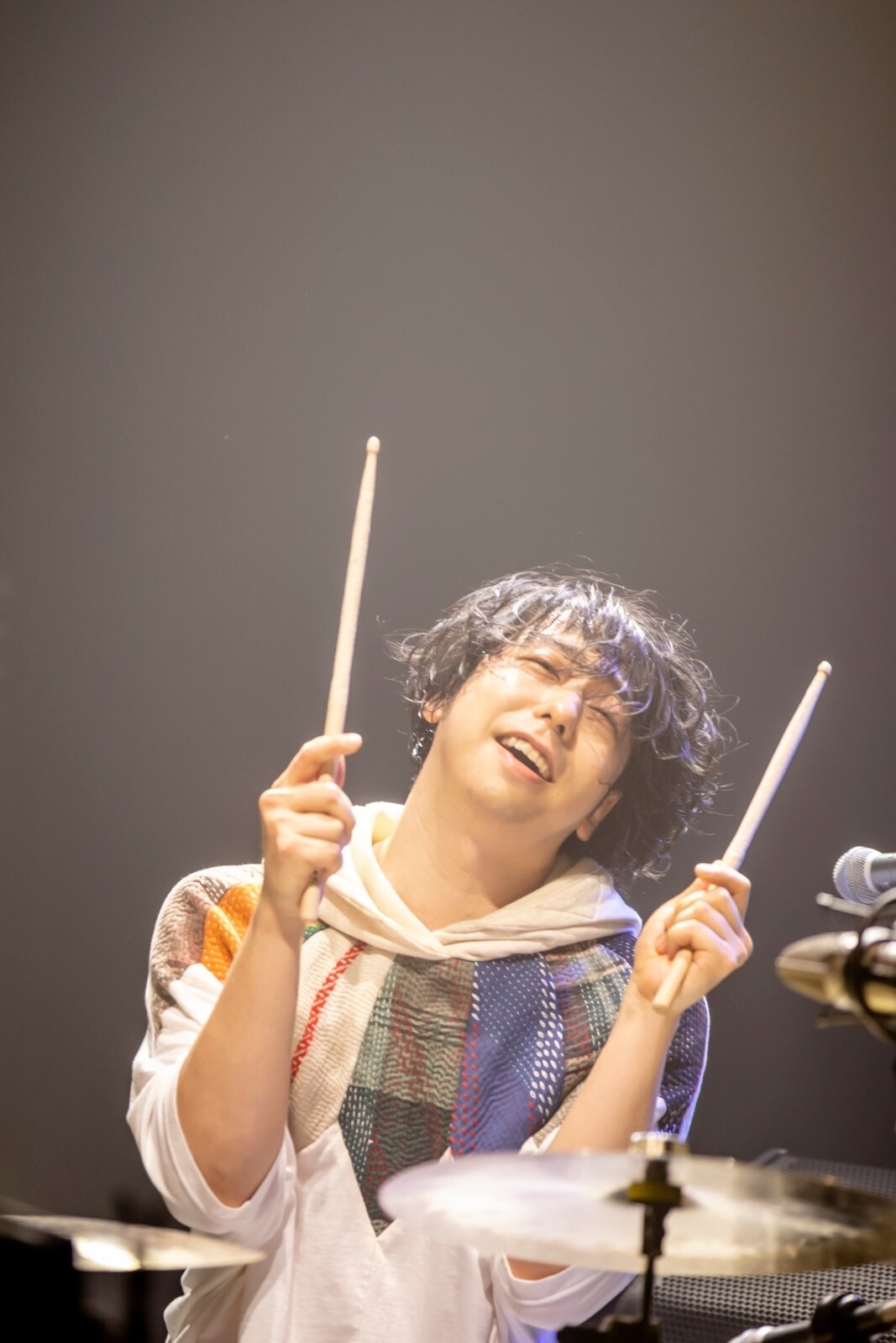 鈴木貴雄（Dr / UNISON SQUARE GARDEN）（Photo by Viola Kam［V'z