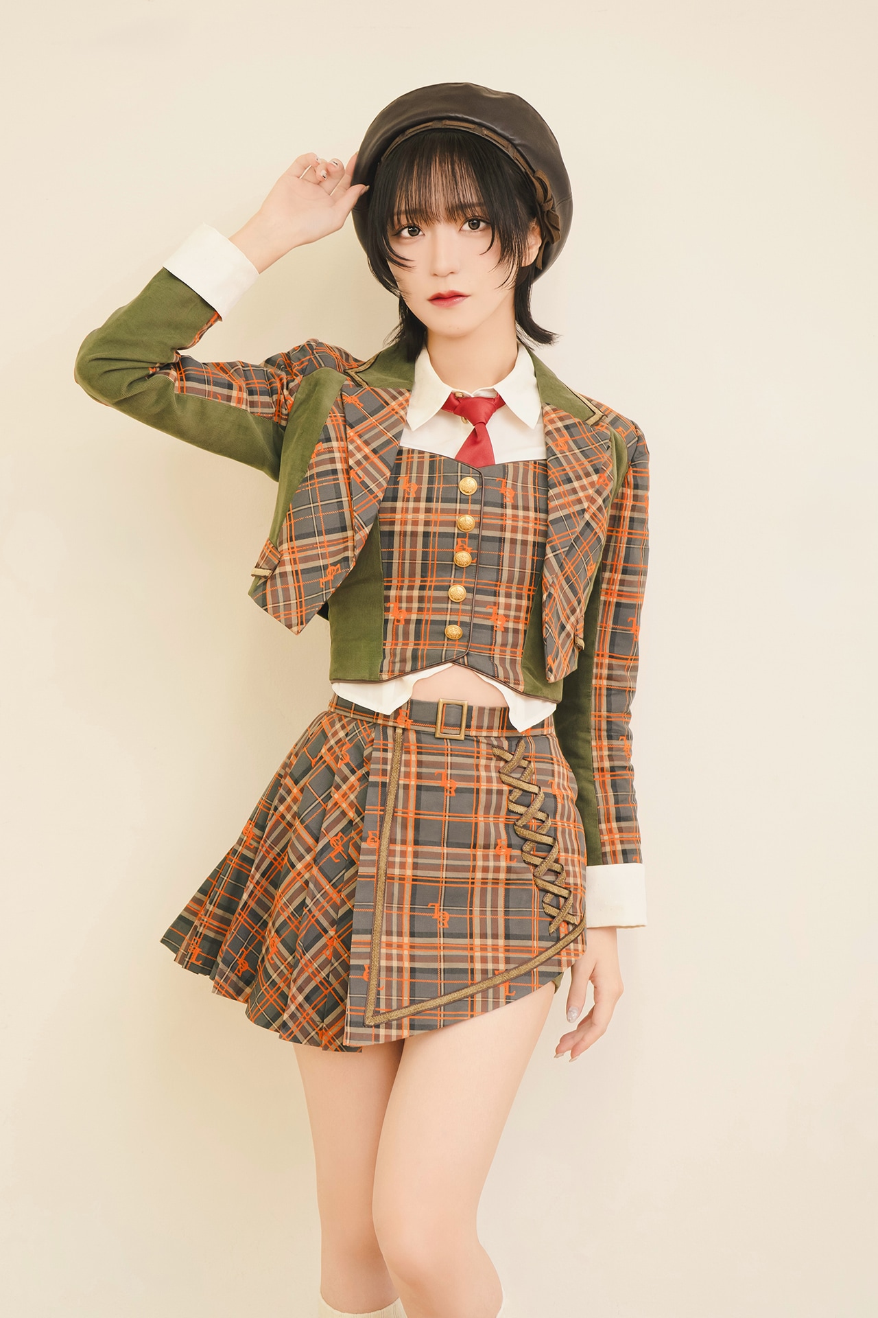 LOVE「ラブソングに襲われる」インタビュー｜キュートな歌にコミカルな