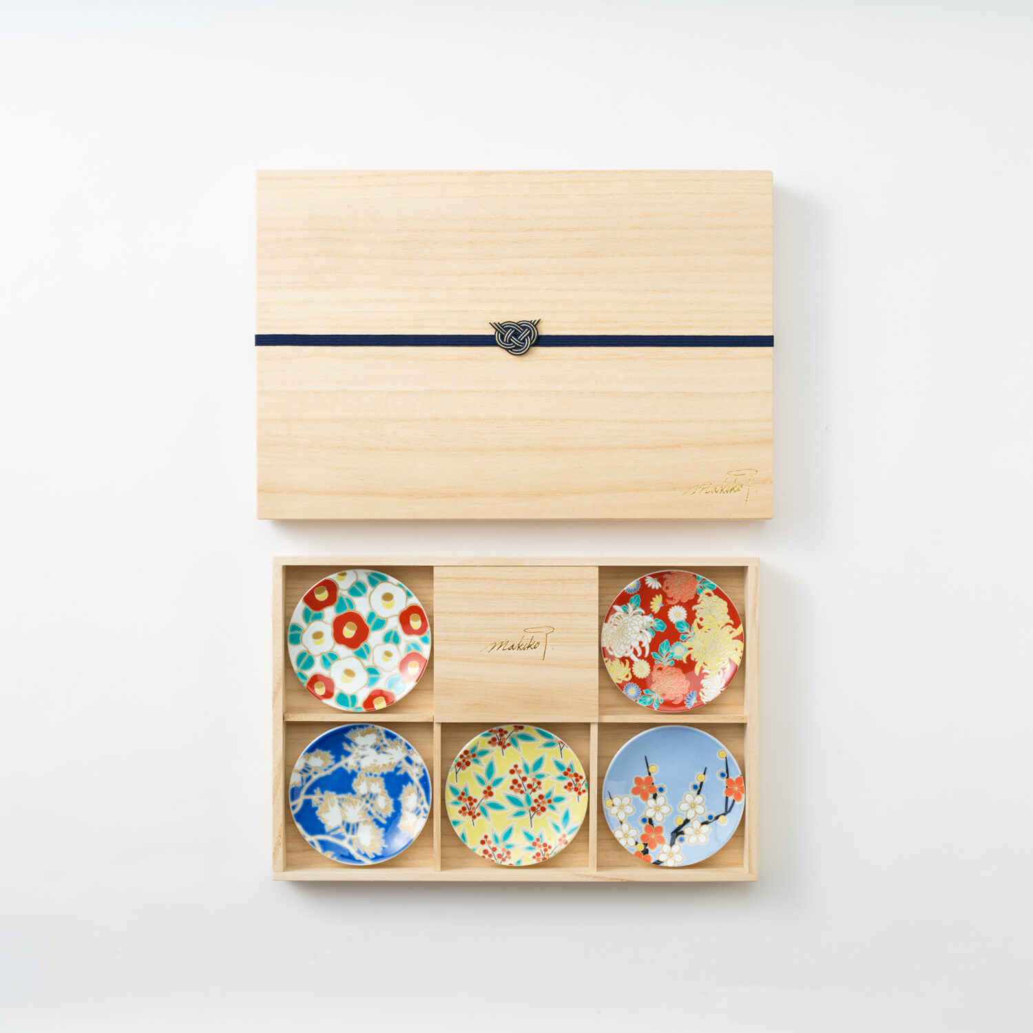 滝沢眞規子 オリジナル九谷焼 | 株式会社オフィスシュナイダー