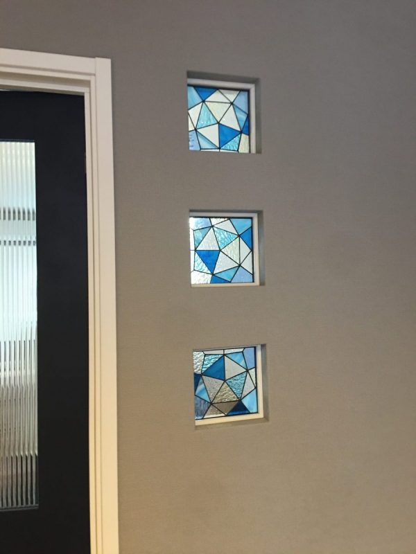 200mm角の幾何学模様のステンドグラスパネル | ステンドグラス工房