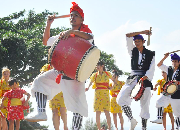 沖縄のエイサー演舞&道ジュネー | 海洋博公園 Official Site