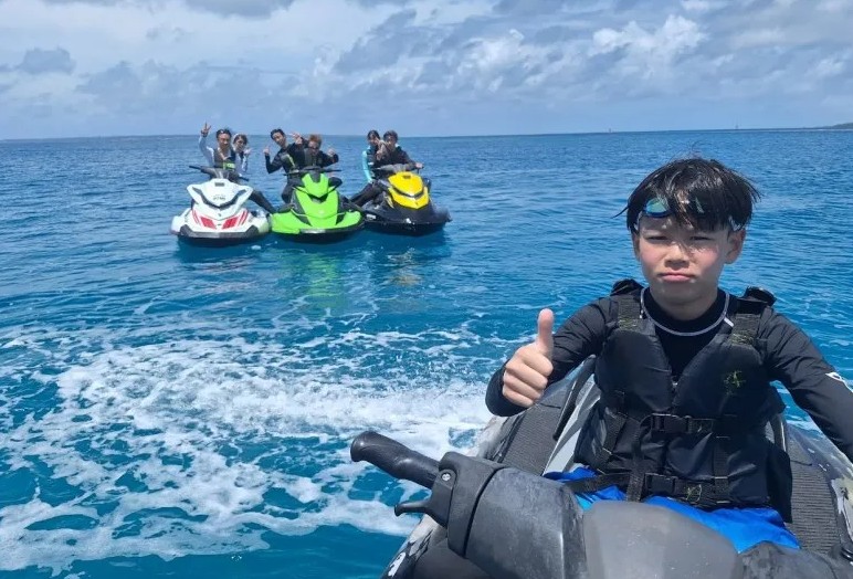 瀬底島・水納島/1時間】免許保持者必見！ジェットスキーで絶景