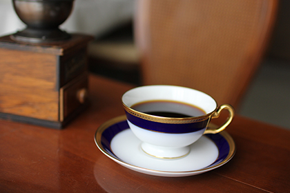 瑠璃片葉金蝕 商品一覧 - 大倉陶園公式オンラインショップ