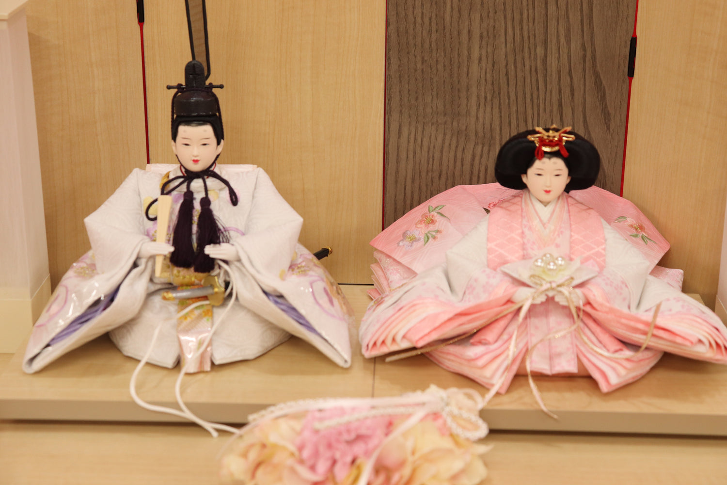 親王飾り雛人形(62cm×30cm×28cm) – 節句人形の通販サイトは大野屋公式