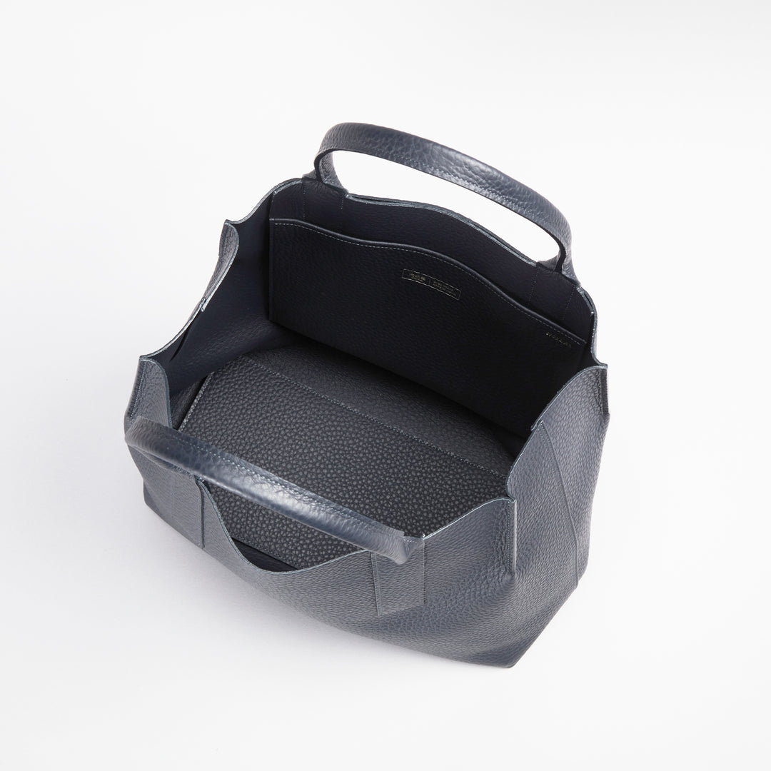 大峽製鞄－一枚仕立て肩掛けトートL『トワリ36』【1386-2-QTW