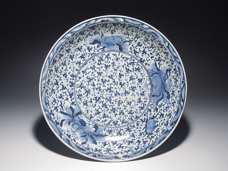 古伊万里 染付 全面花唐草文 大皿【享保】 ｜ 古陶磁 大林師友堂