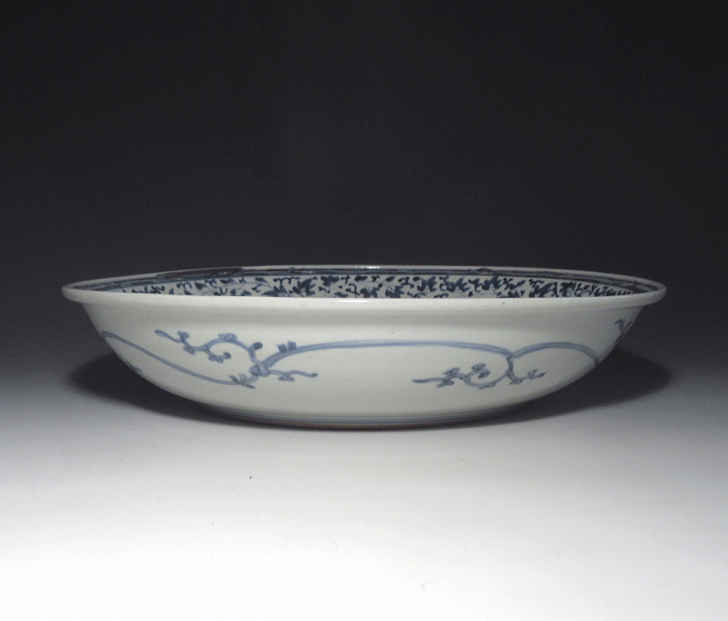 古伊万里 染付 全面花唐草文 大皿【享保】 ｜ 古陶磁 大林師友堂