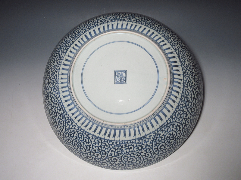 古伊万里 染付 両面 蛸唐草文 大皿【享保】 ｜ 古陶磁 大林師友堂
