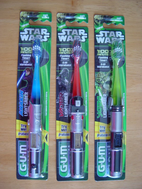 スター・ウォーズ ライトセーバー歯ブラシ: Me like chocolate!