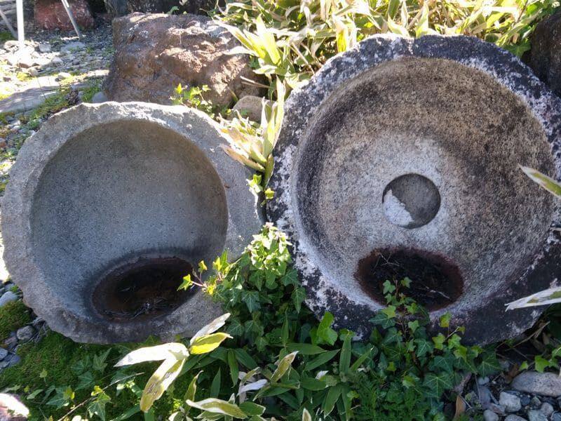 水鉢 - お庭に潤いの場所をつくるメインアイテム