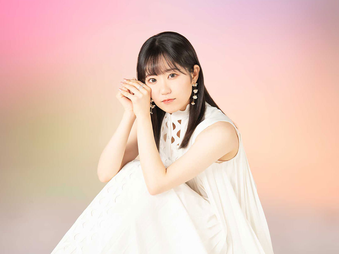 東山奈央初の「オフィシャルブック」本日より予約開始！ 直筆サイン本