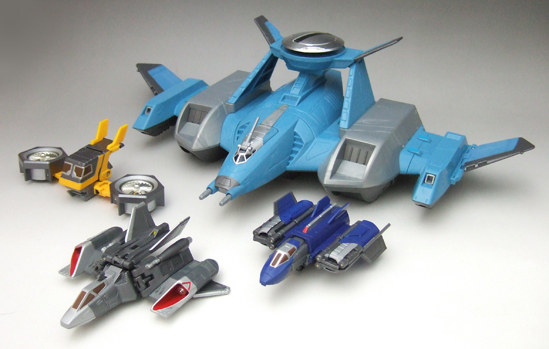 CVシリーズ 大型輸送戦闘機 DXピースキャリー ウルトラマンガイア