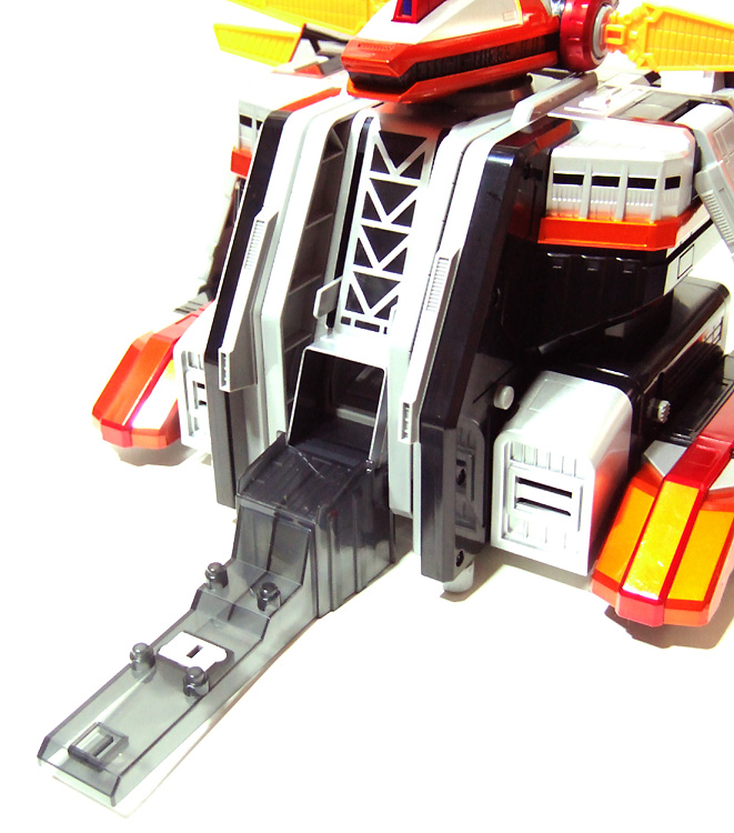 DXフェニックスネスト ウルトラマンメビウス バンダイ