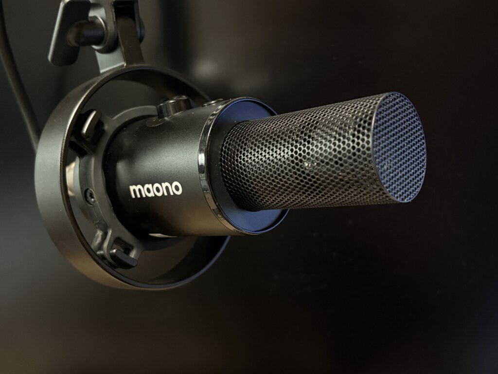 Maono PD300XTレビュー】初心者にオススメのゲーミングマイク【PR