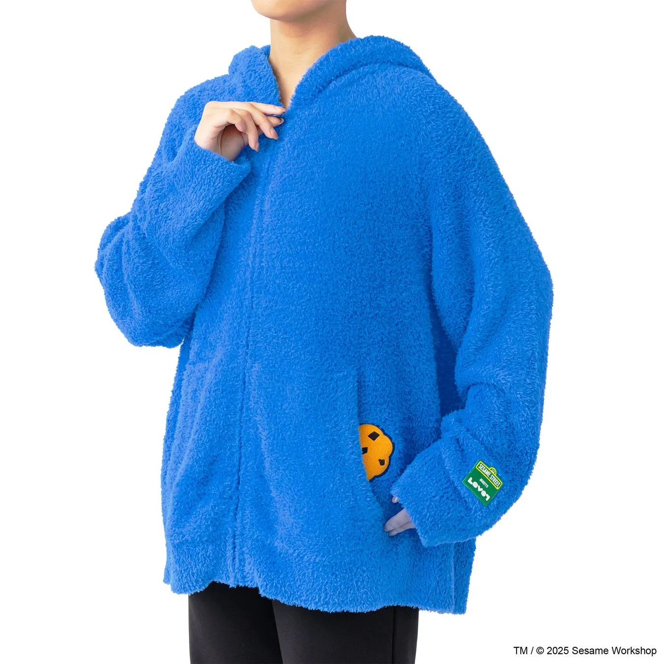 LOVOT」とセサミストリートがコラボ！ふわもこアイテムで家族みんなが