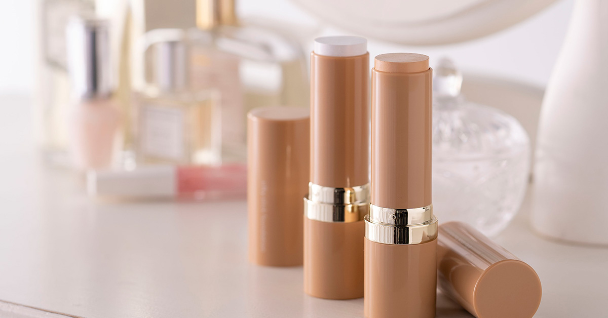 シルキースティックファンデーションの口コミは良いの？気になる効果や