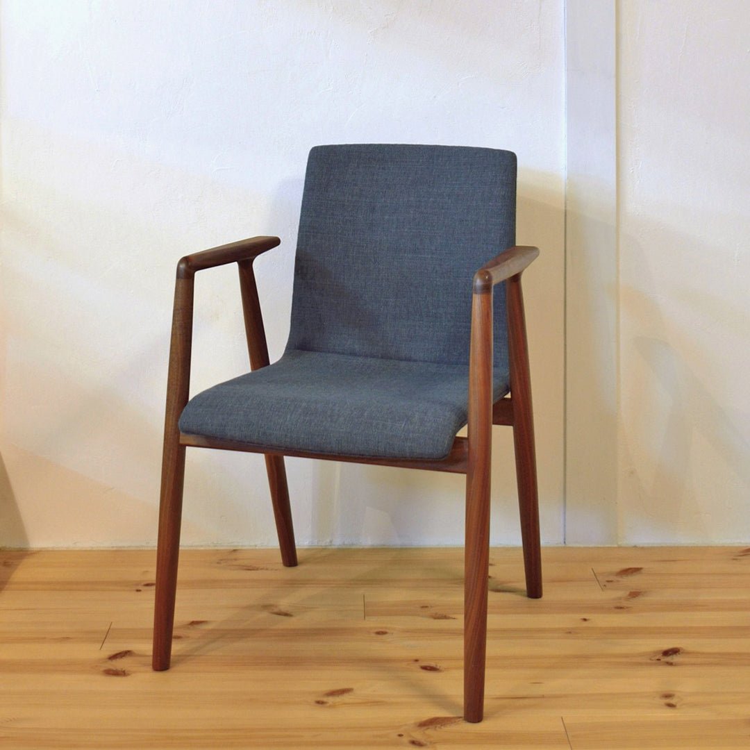 GINAチェア｜宮崎椅子製作所 – カチートファニチャー【オンライン