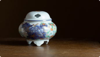 古伊万里四季）花瓶|有田焼の老舗-香蘭社オンラインショップ