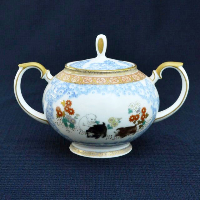 染錦唐草遊犬の図）環付香炉|有田焼の老舗-香蘭社オンラインショップ