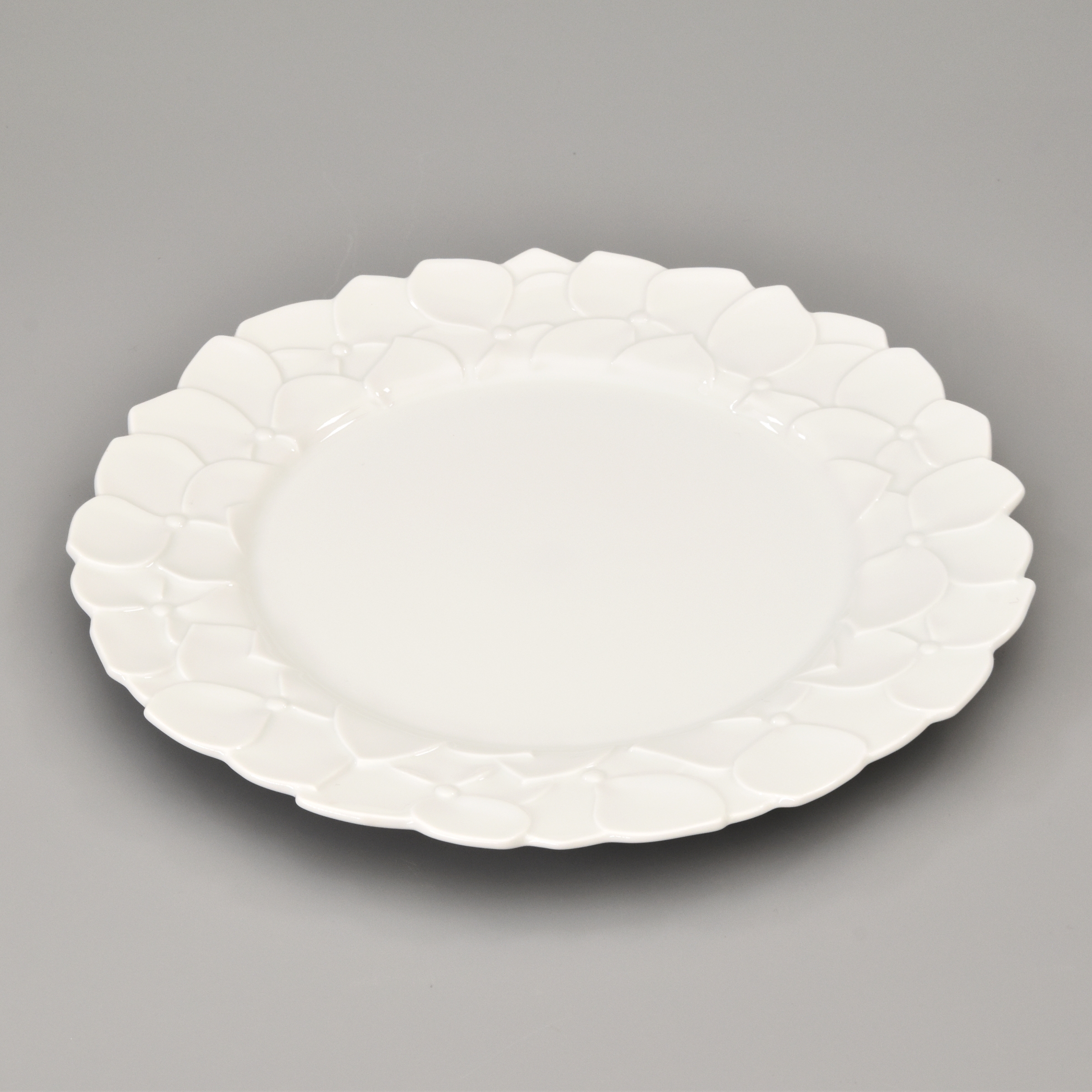 大皿(25cm〜)|有田焼の老舗-香蘭社オンラインショップ