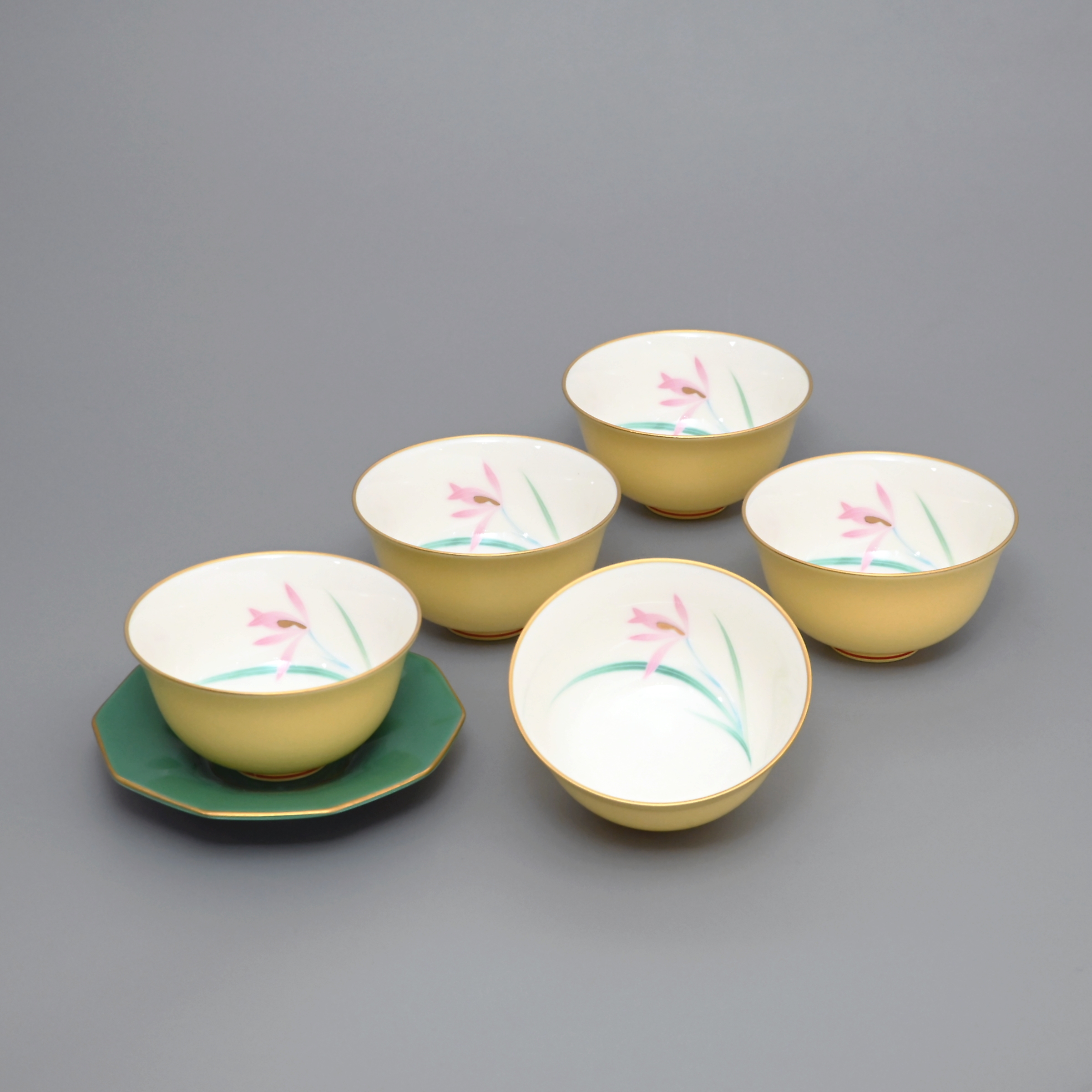 お茶のおもてなし】|有田焼の老舗-香蘭社オンラインショップ