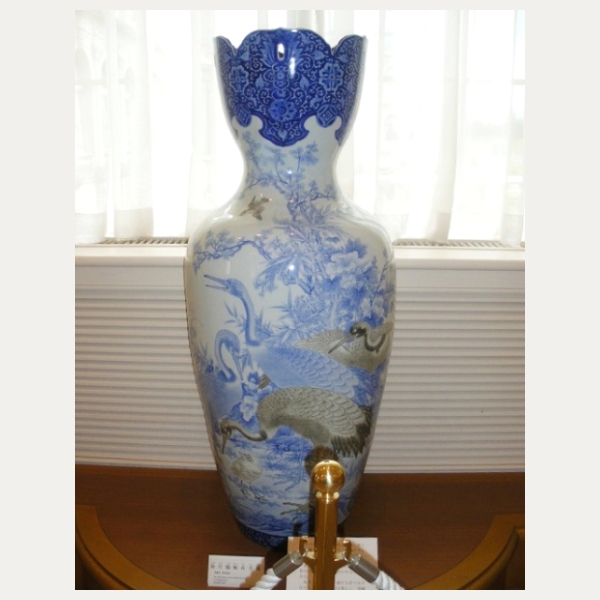 染付鶴梅花文）花瓶|有田焼の老舗-香蘭社オンラインショップ